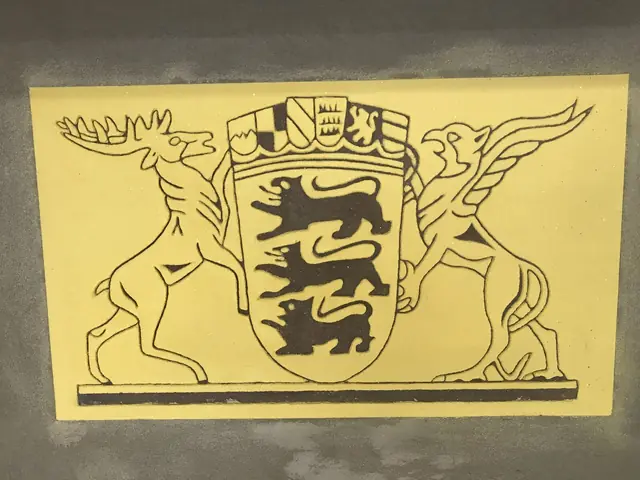 Sgraffito mit dem Landeswappen von Baden-Württemberg